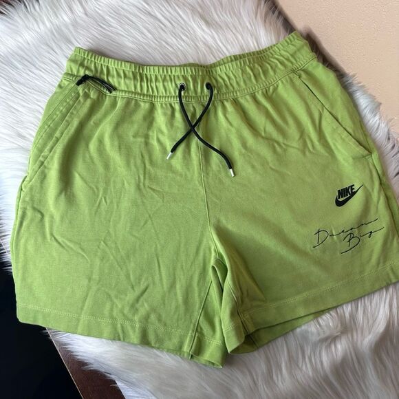 Nike Dream Big Green Sweat Shorts Size Large - Picture 7 of 9
